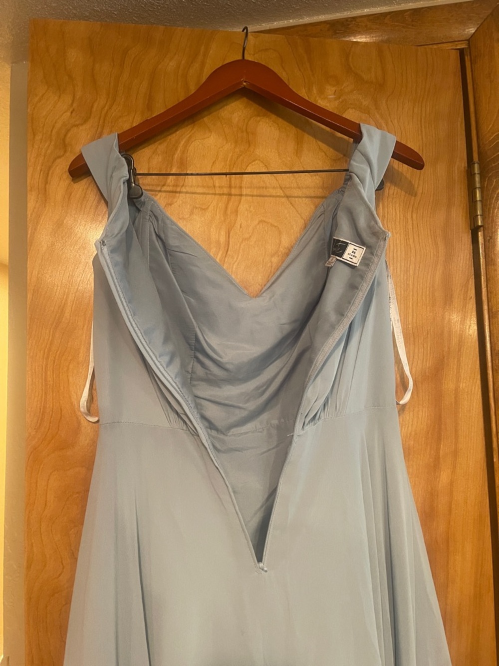 David’s Bridal Off-Shoulder Chiffon Maxi Dress Dusty Blue Size 6 - Picture 7 of 8